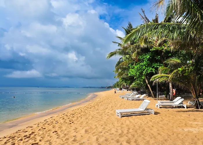 Airport Hotel: Sea Star Resort