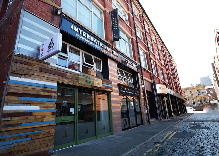 Hotel cerca del colegio: International Inn