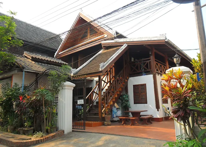 Rattana Guesthouse