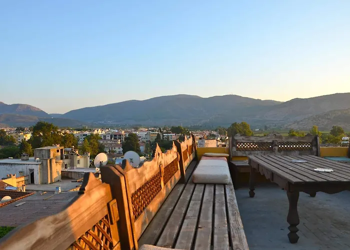 Homeros Pension & Guesthouse