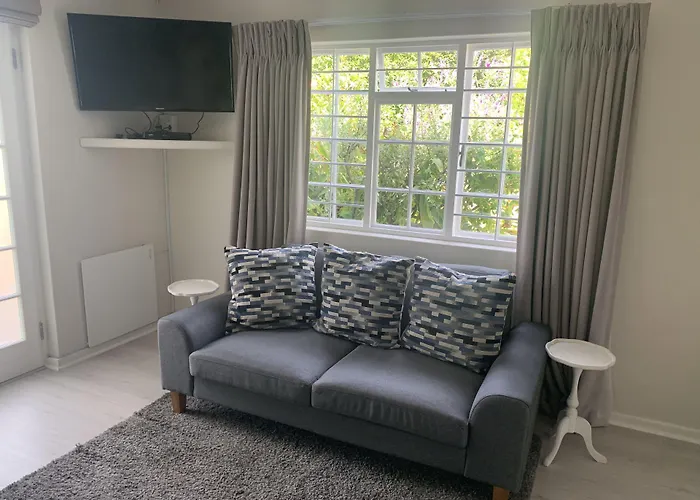 Beluga Of Constantia Guest House