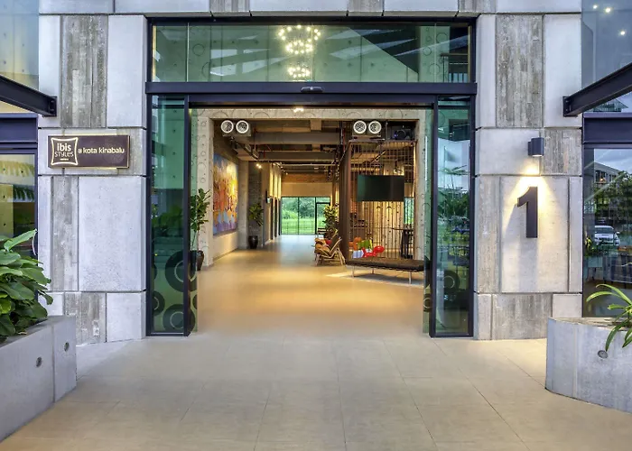 Beach hotel: Ibis Styles Kota Kinabalu Inanam