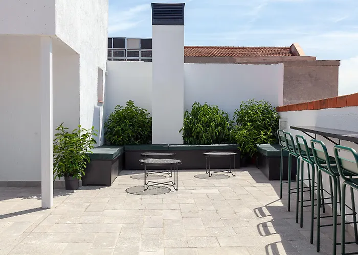 Hostel: 2060 The Newton Hostel