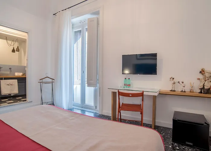 Napoliamo Guest House