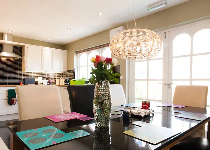 Maes Bach Boutique Guest House Town Centre