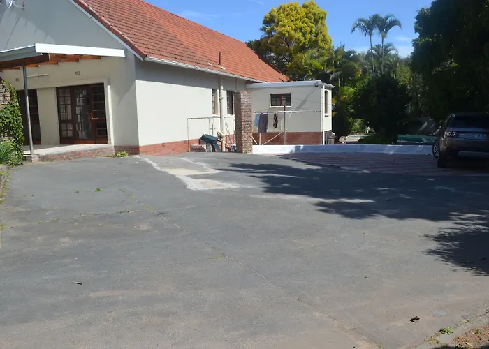 Cycad Lodge