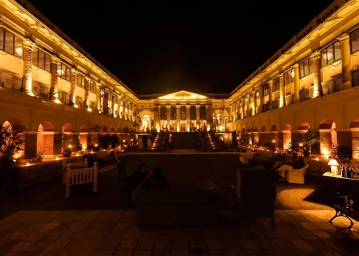 Family Hotel: The Rajbari Bawali