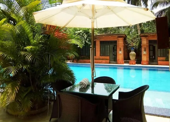 Family Hotel: The Rajbari Bawali