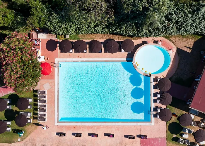 Hotel con golf: Li Suari Club Village