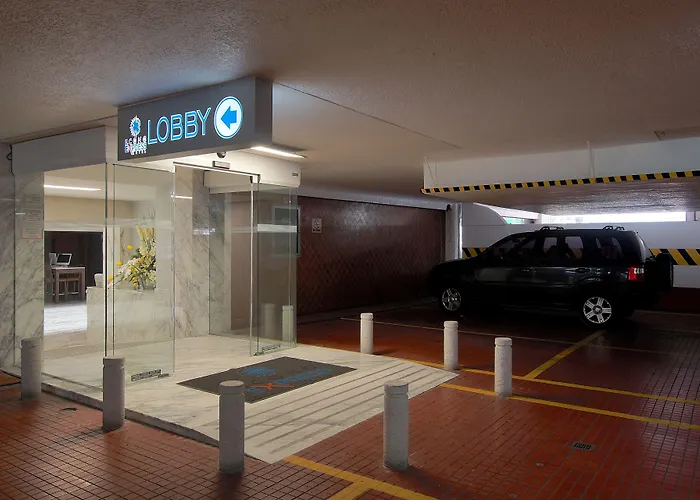 Cheap hotel: Econo Express Hotel