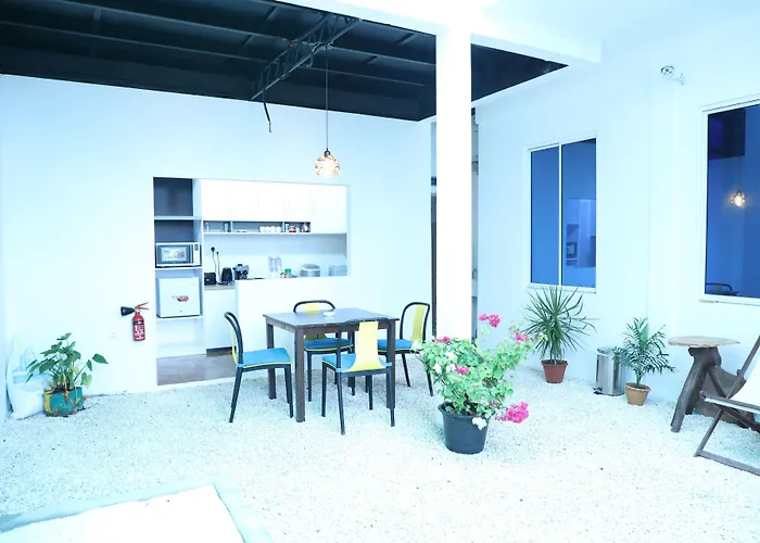 Moodhu Surf House
