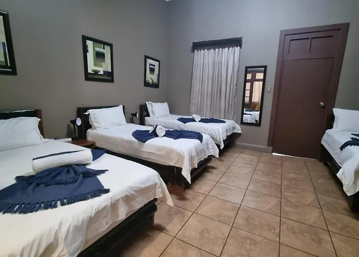 Sundown Lodge