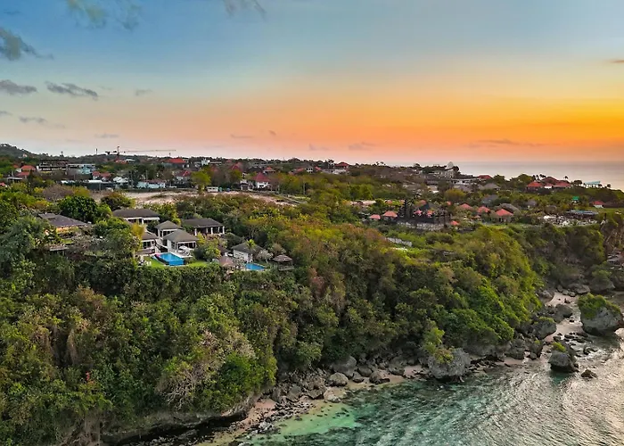 Suluban Cliff Bali
