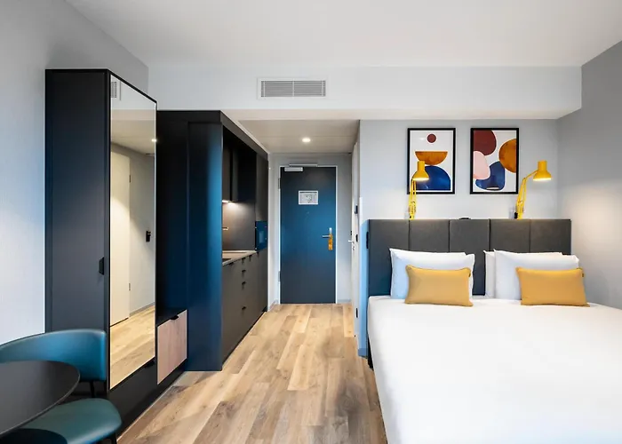 Staycity Aparthotels Frankfurt Airport