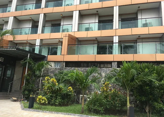 Maroko Bayshore Suites