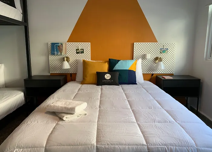 Hotel near College: Santurcia Hostel (Adults Only)