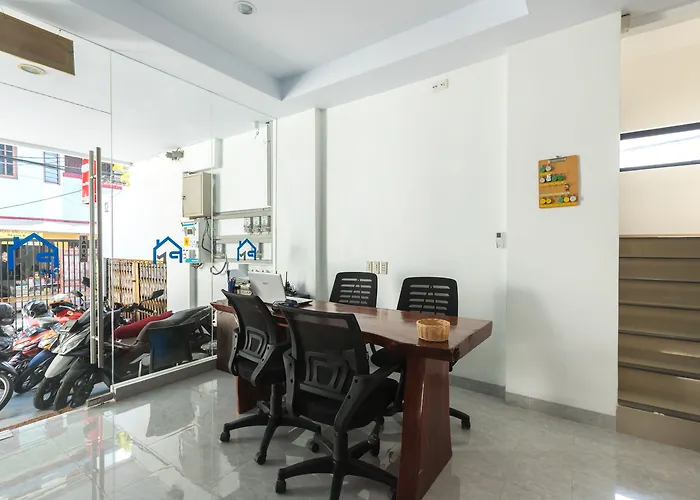 Puri Maju Hotel