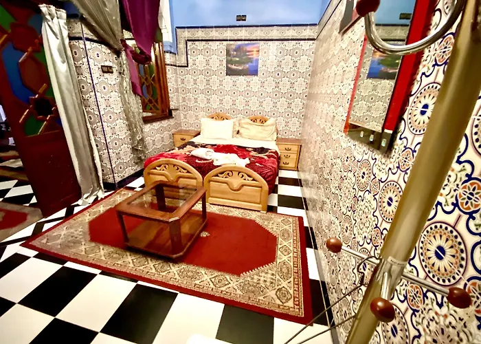 4 star hotel: Riad Fatouma