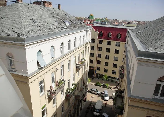 Hotel cerca del colegio: Pop Up Hostels - Downtown