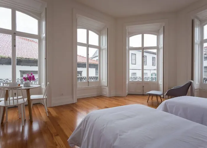 Self Catering : Ac-Armazens Cogumbreiro