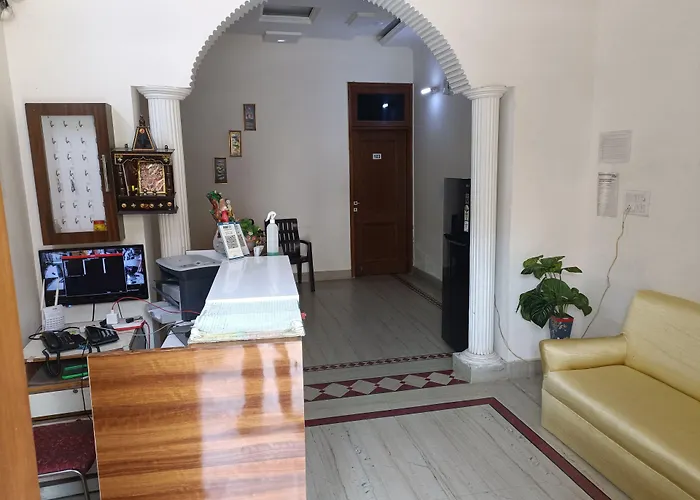 Viraj Guest House