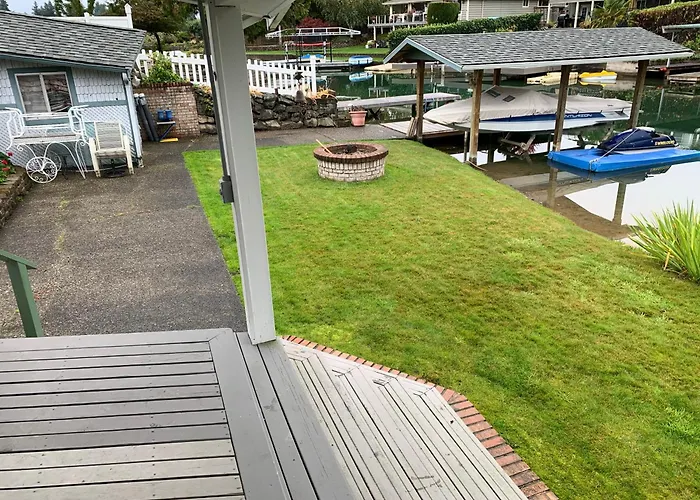 Lake Tapps Bungalow