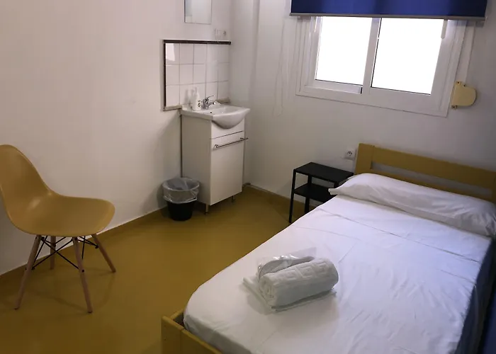 Click & Room