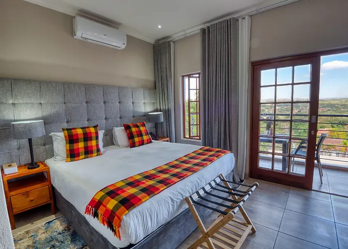 Tembo Guest Lodge