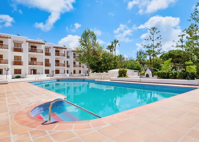 azuLine Apartamentos Can Sanso