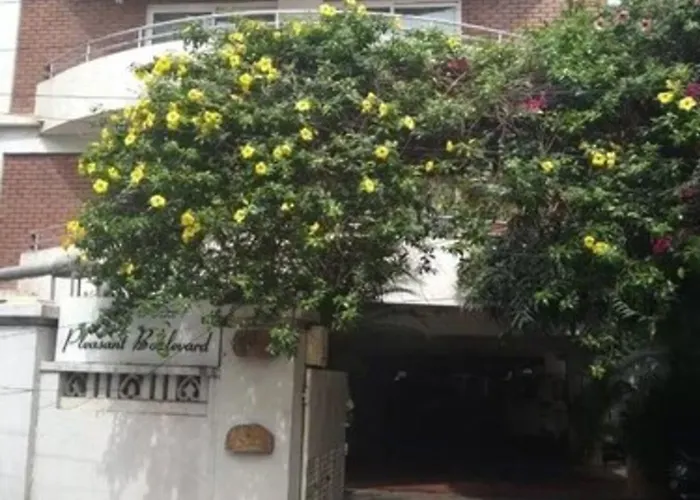 Pleasant Boulevard Mg Road