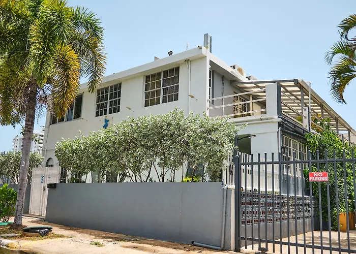 Aura House Isla Verde