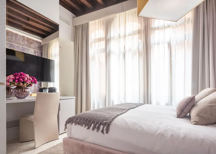 Resort: Ninfea Luxury Suites