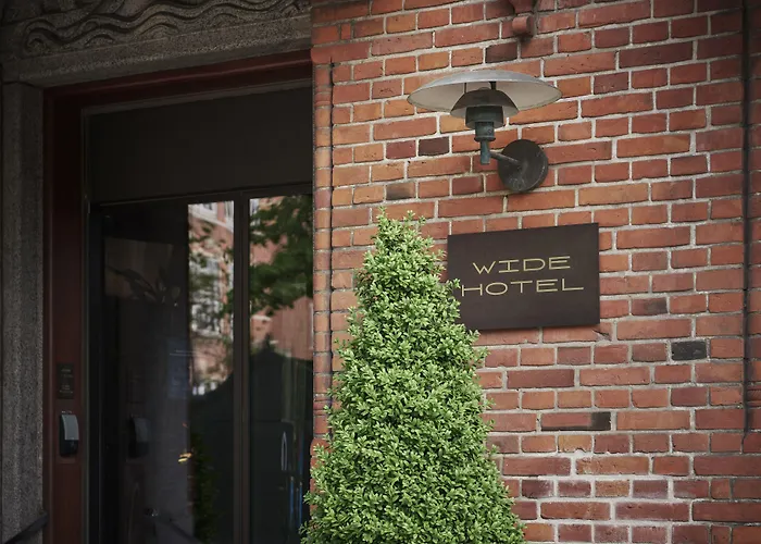 Airport Hotel: Wide Hotel