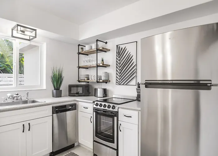 Apart hotel: Alani Bay Premium Condos