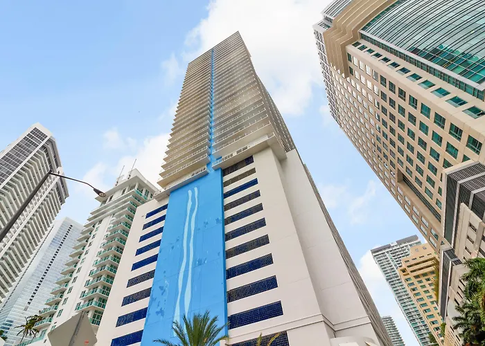 Hotels With Four Stars Club At Brickell Bay Luxury Suites