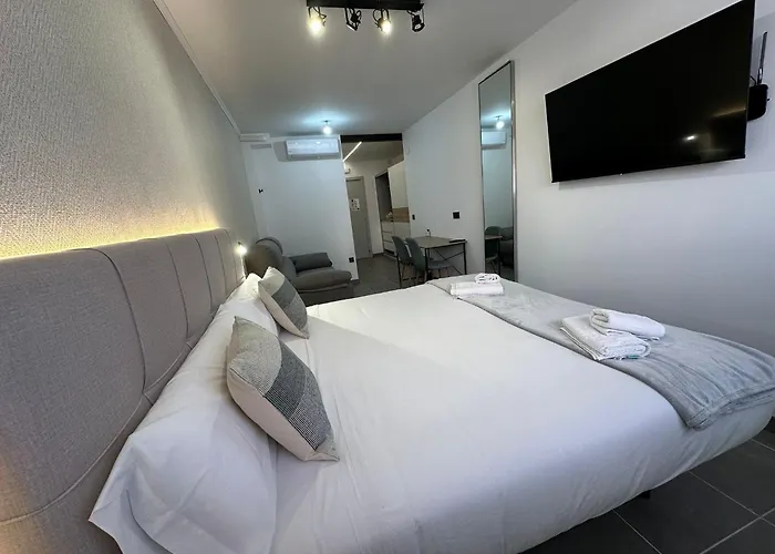 Ah Rentals Suites