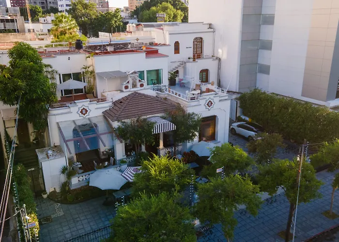  Artea Boutique (Adults Only)