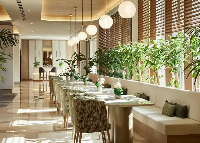 d Marriott Princesa Plaza