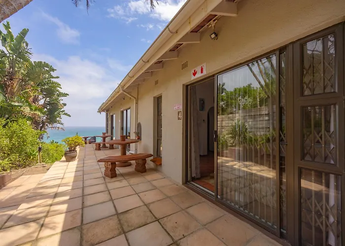 Beachcomber Bay Guest House In South Africa