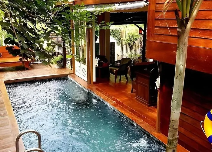 Luxury hotel only: Seven Senses Guesthouse