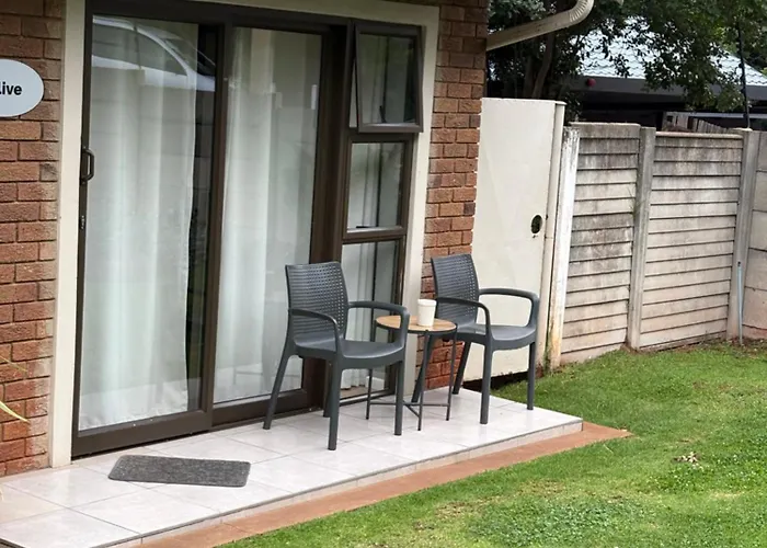 Pet Friendly hotel: Hillsview, Roodepoort