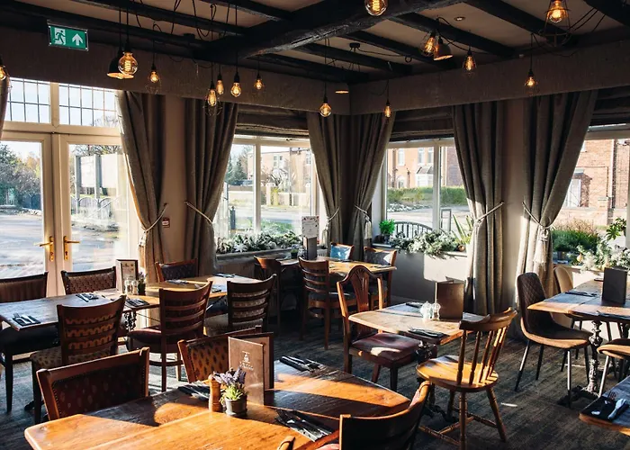 5 star hotels Station Restaurant & Bar