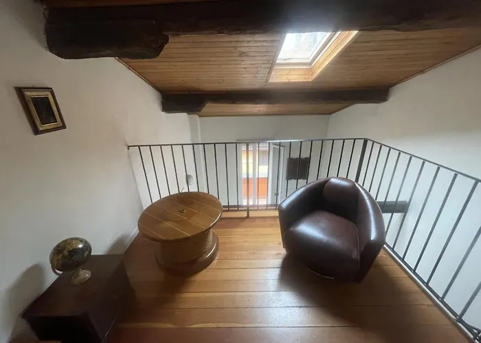 Magnolia Italian Hostings