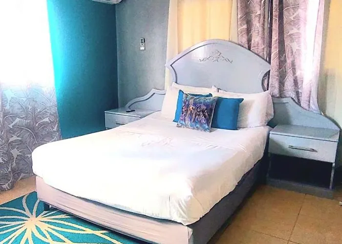 Central Paradise Vacation Rental
