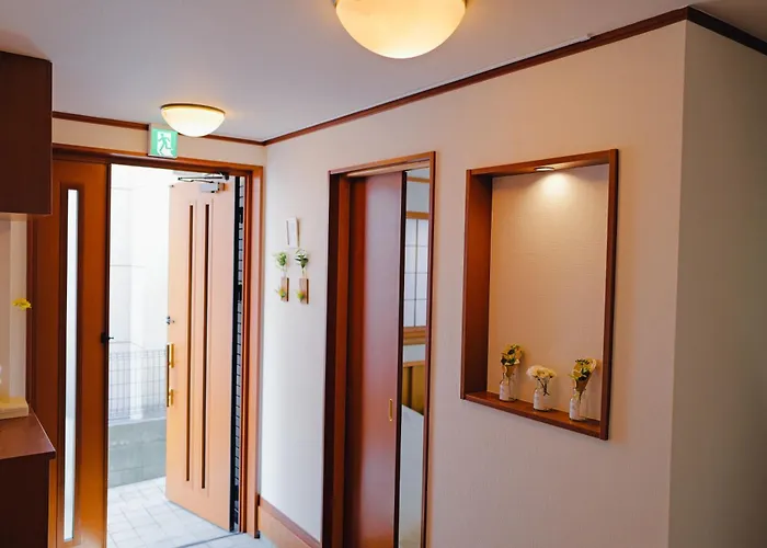 Akira Hiro House - Room102