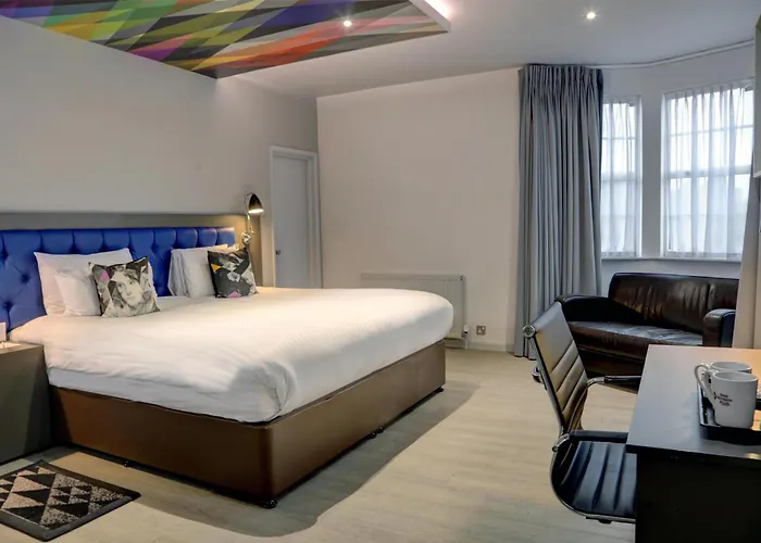 Pet Friendly hotel: Best Western Plus Nottingham Westminster Hotel