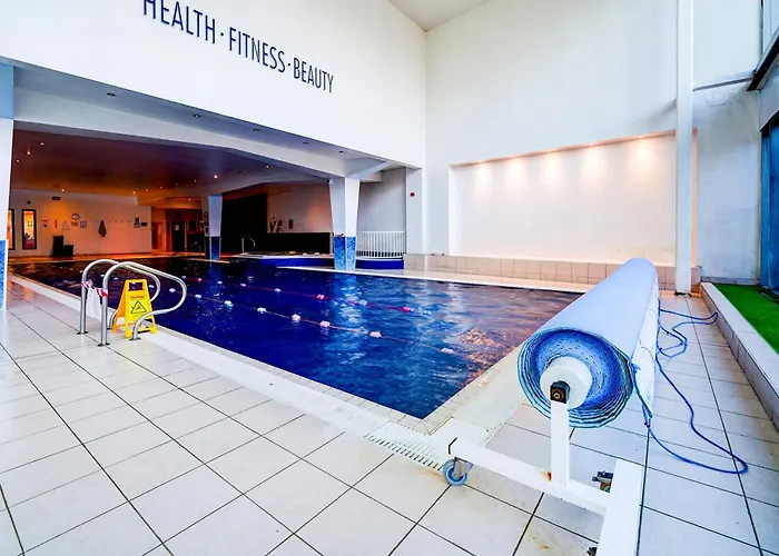 Dog friendly hotels Holland House Cardiff By Sunday