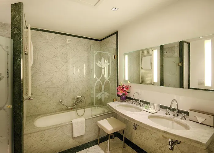 Central hotel: Nh Firenze