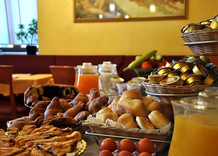 3 star hotels Lirico