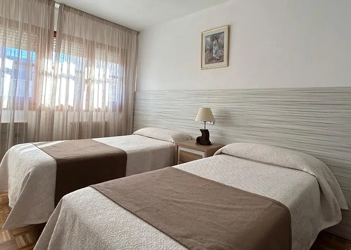 Hotel: Hotel Can-Vic